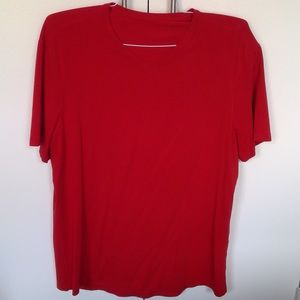 Lululemon Men’s Red V-Neck Tee - XL